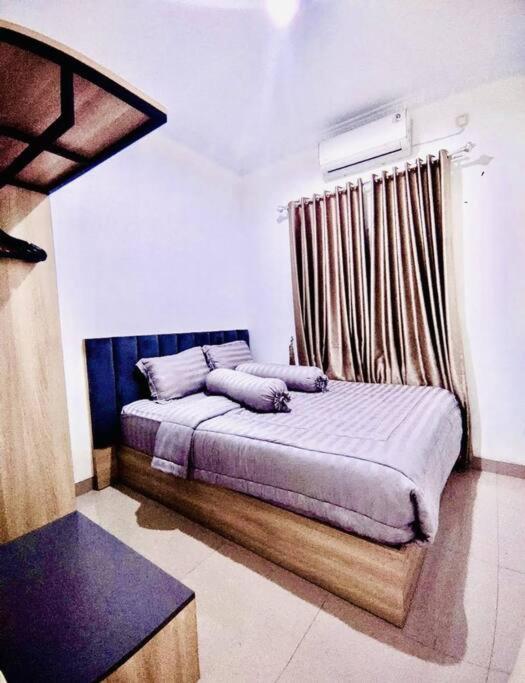 Kamiliya Homestay Ngabean Exterior foto